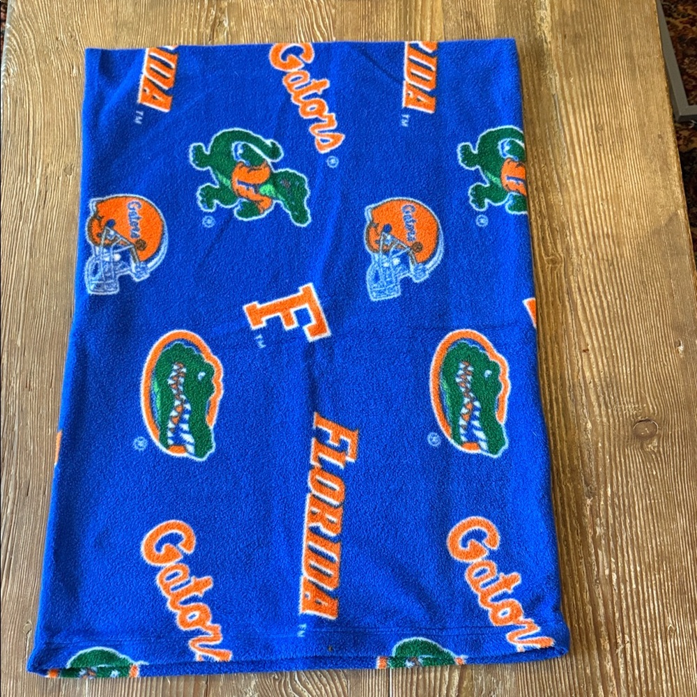 Cozy fleece Florida Gators Blue standard Pillowcase zipper close